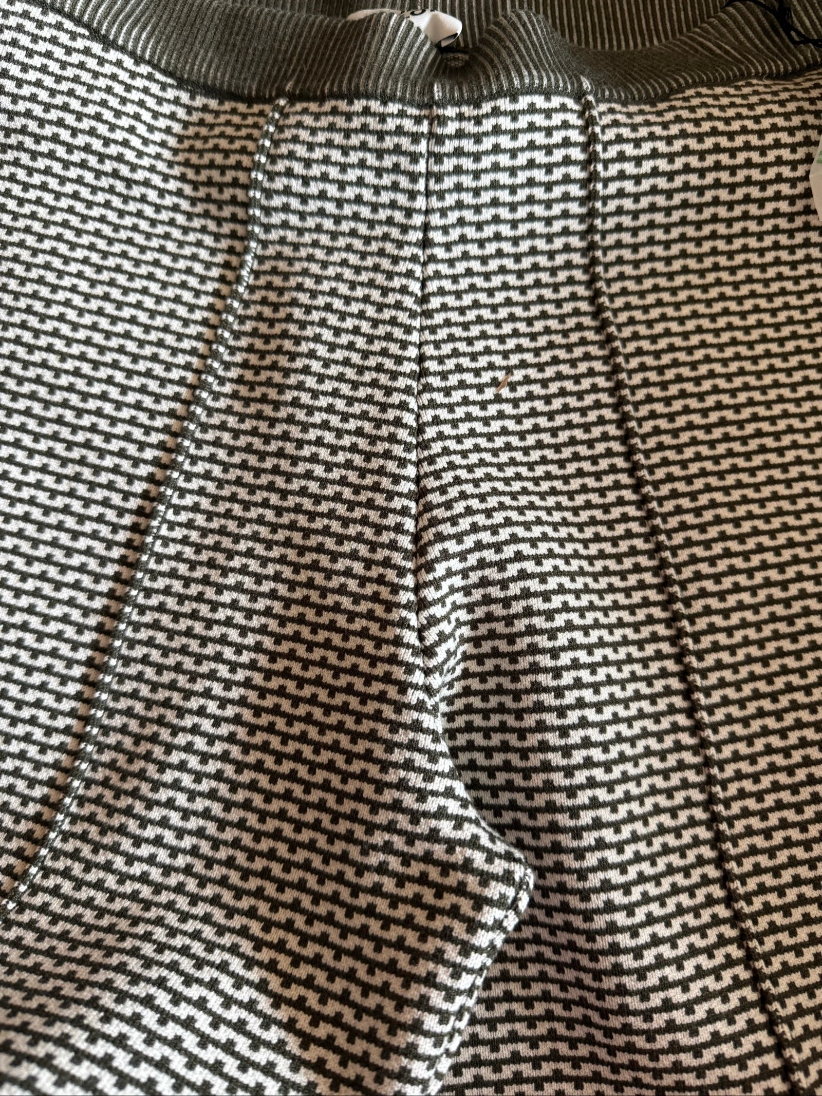 Claudie Pierlot, pantalón talla 2 (38), nuevo con etiqueta  #claudiepierlot  #claudiepierlot38  #claudiepierlot38femme – photo 2